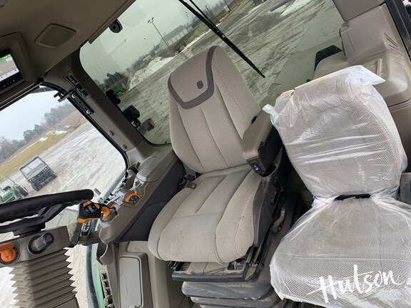 Photo of 2024 John Deere 8R 340