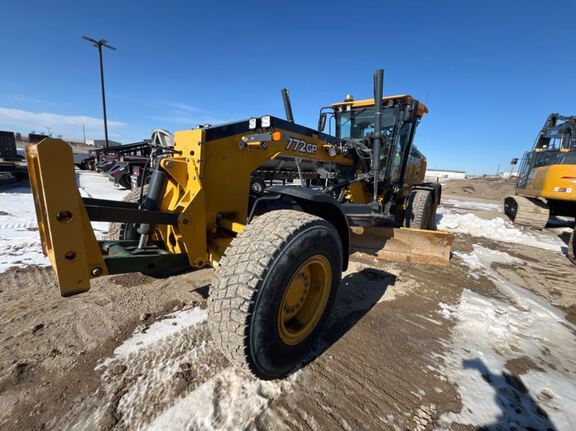Photo of a 2020 John Deere 772G