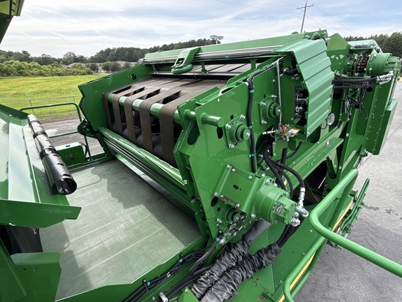 2019 John Deere CP690