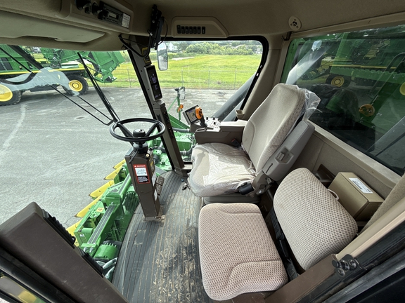 2019 John Deere CP690