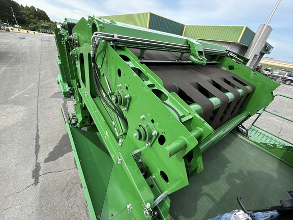 2019 John Deere CP690