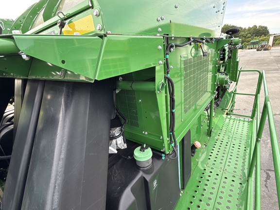 2019 John Deere CP690