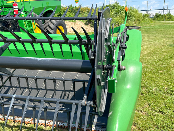 2017 John-Deere 640FD