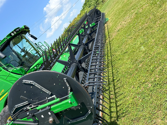 2017 John-Deere 640FD