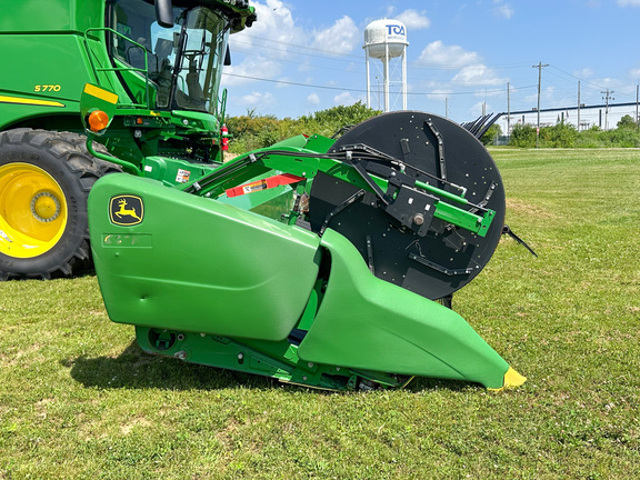 2017 John-Deere 640FD