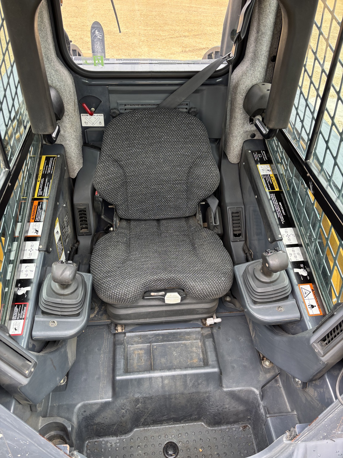 2012 John Deere 326D Image 5