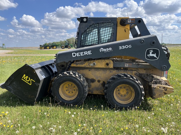 2022 John Deere 330G - Photo8