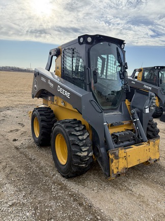 2022 John Deere 330G - Photo4