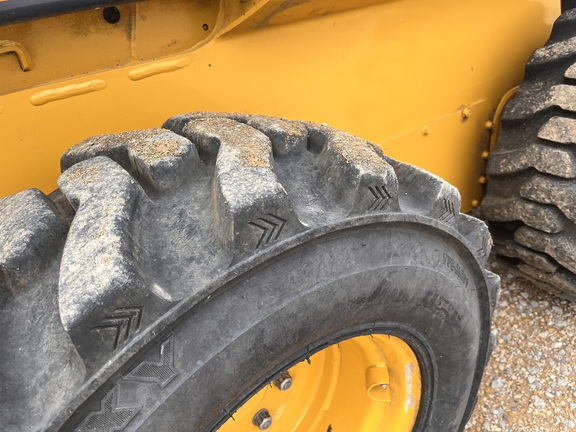 2022 John Deere 330G - Photo15