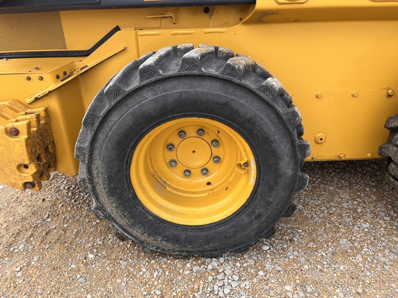 2022 John Deere 330G - Photo14