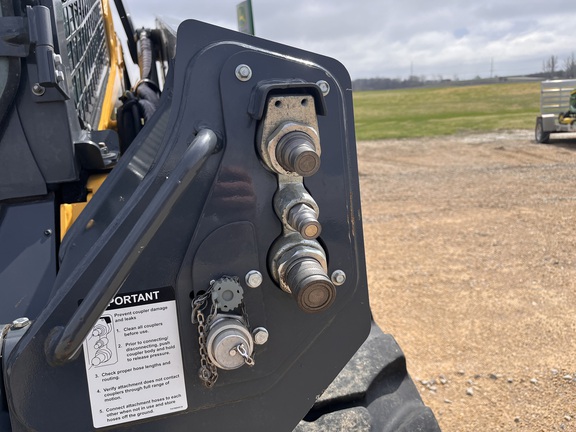 2022 John Deere 330G - Photo25