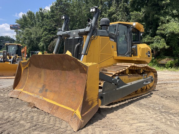 Photo of a 2023 John Deere 1050K