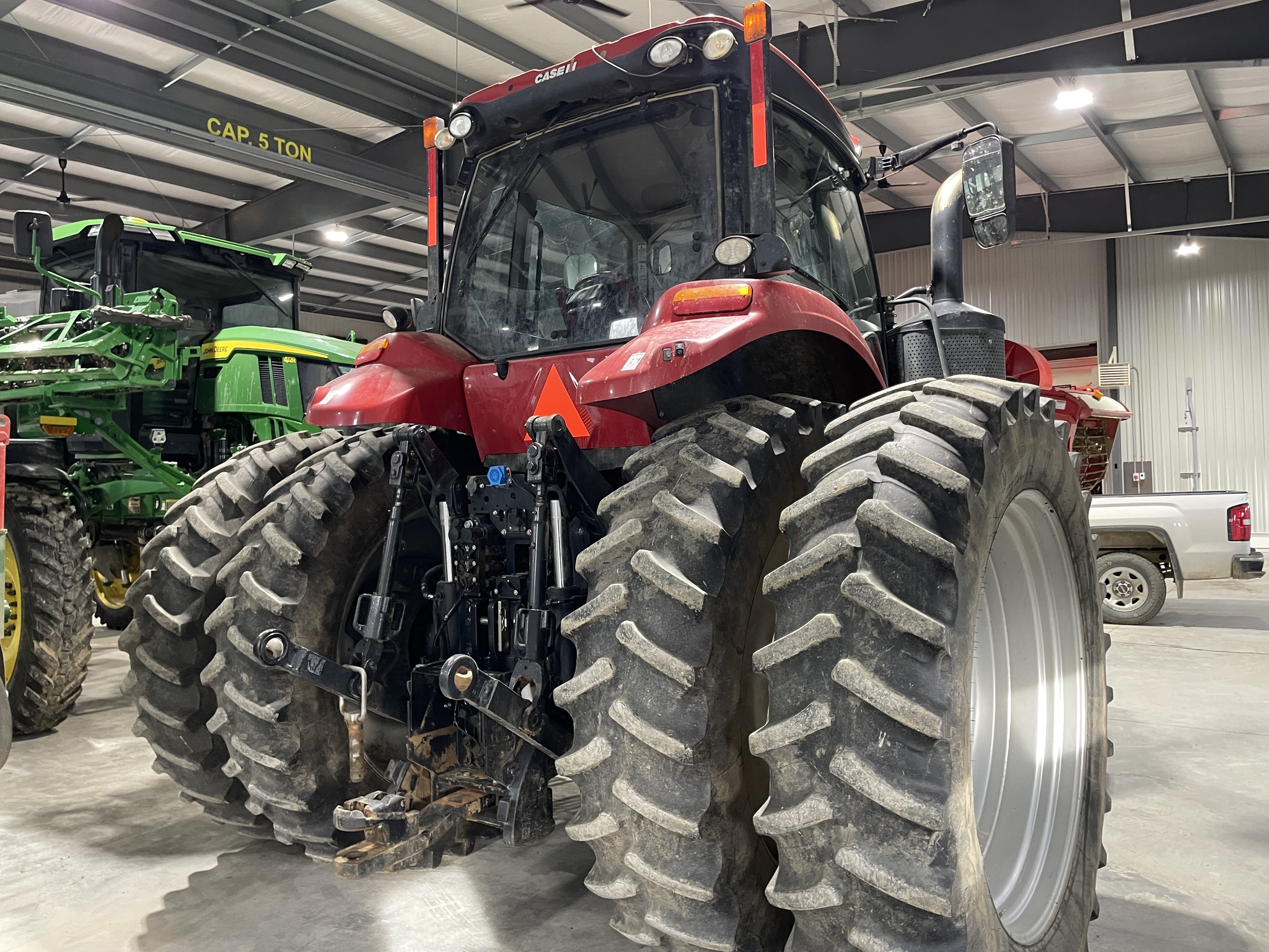 2017 Case IH Magnum 310 Image 5
