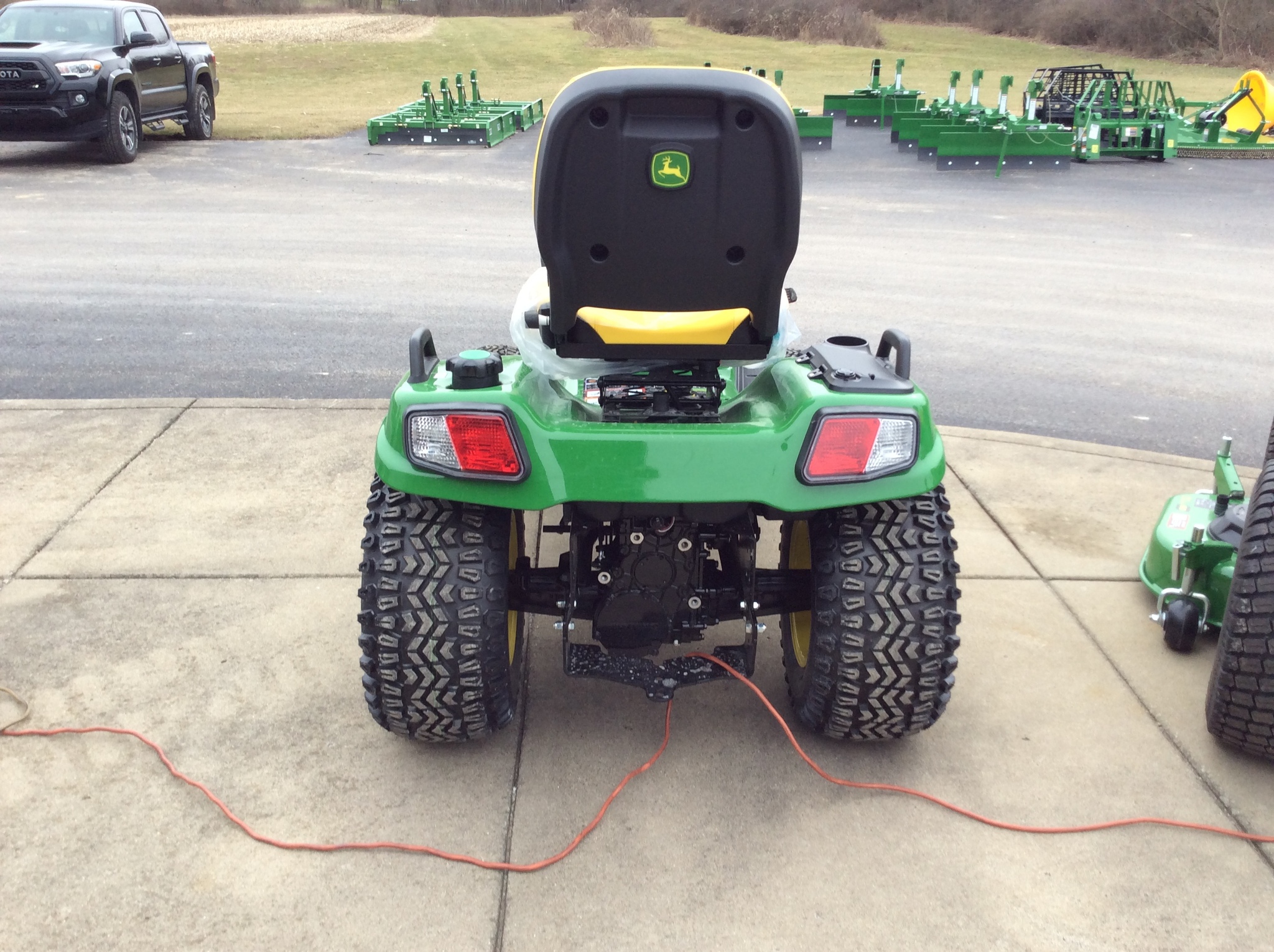 2025 John Deere X758 Image 7