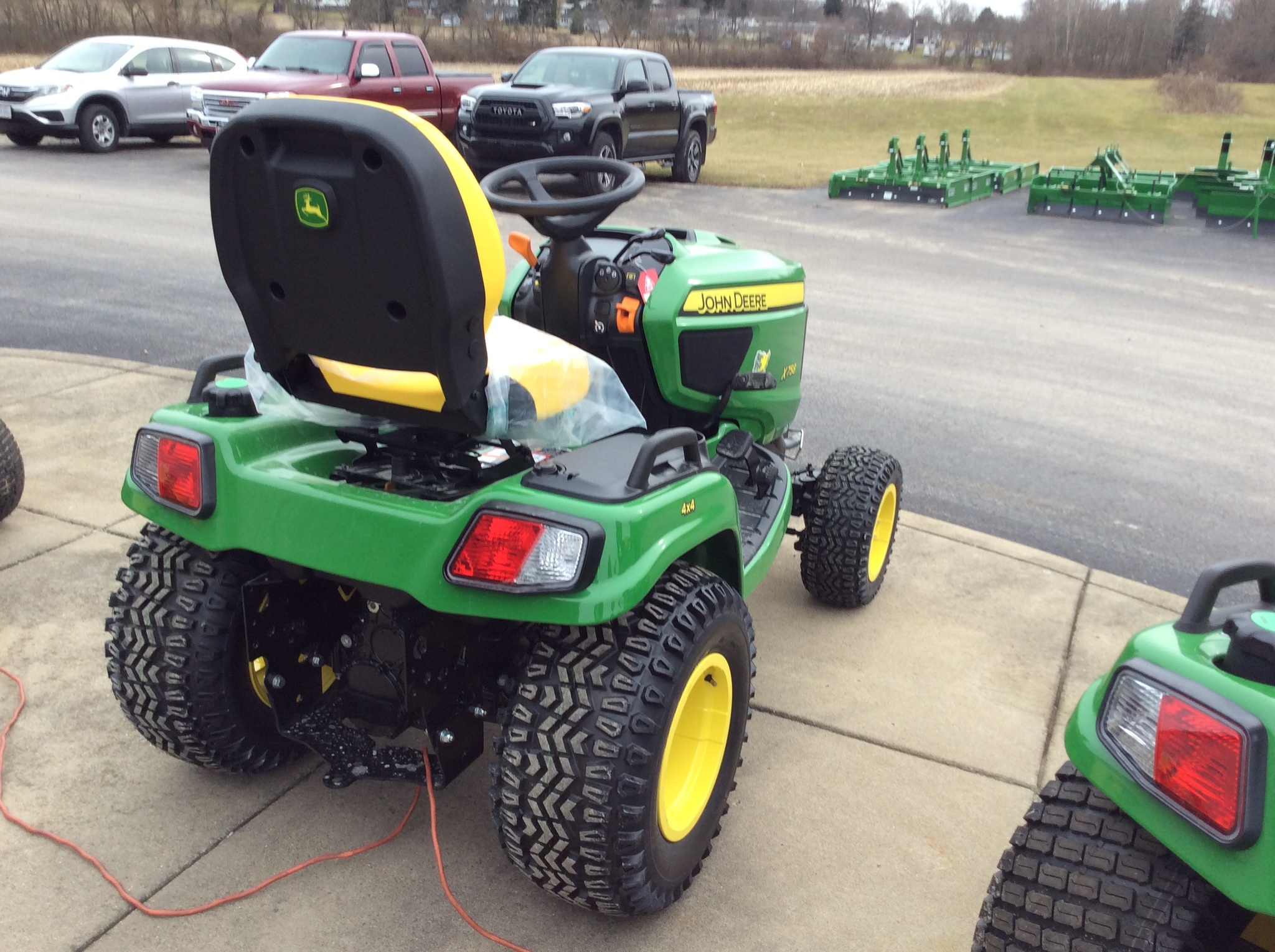 2025 John Deere X758 Image 6