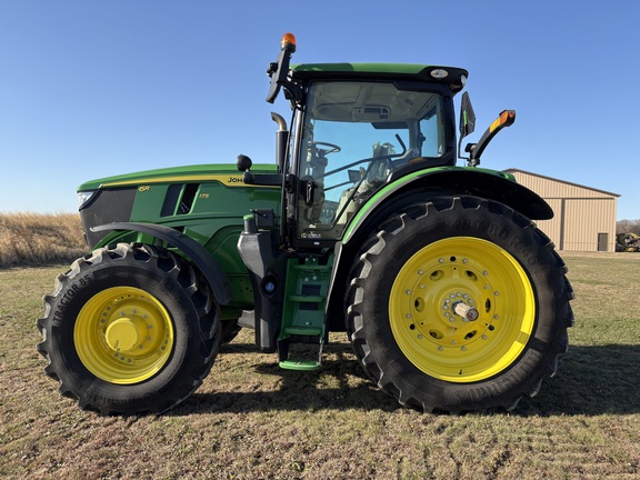  John Deere 6R 175