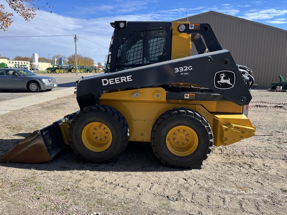 2024 John Deere 332G - Photo8