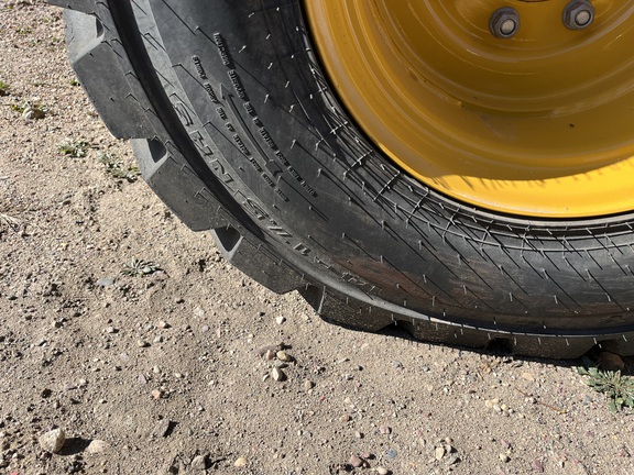 2024 John Deere 332G - Photo16