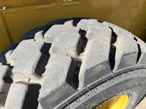 2024 John Deere 332G - Photo17