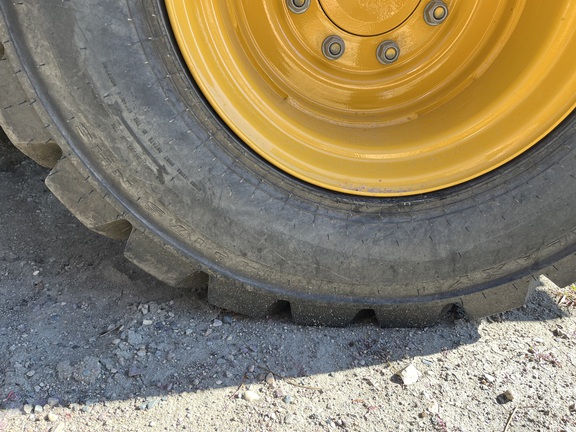 2024 John Deere 332G - Photo19