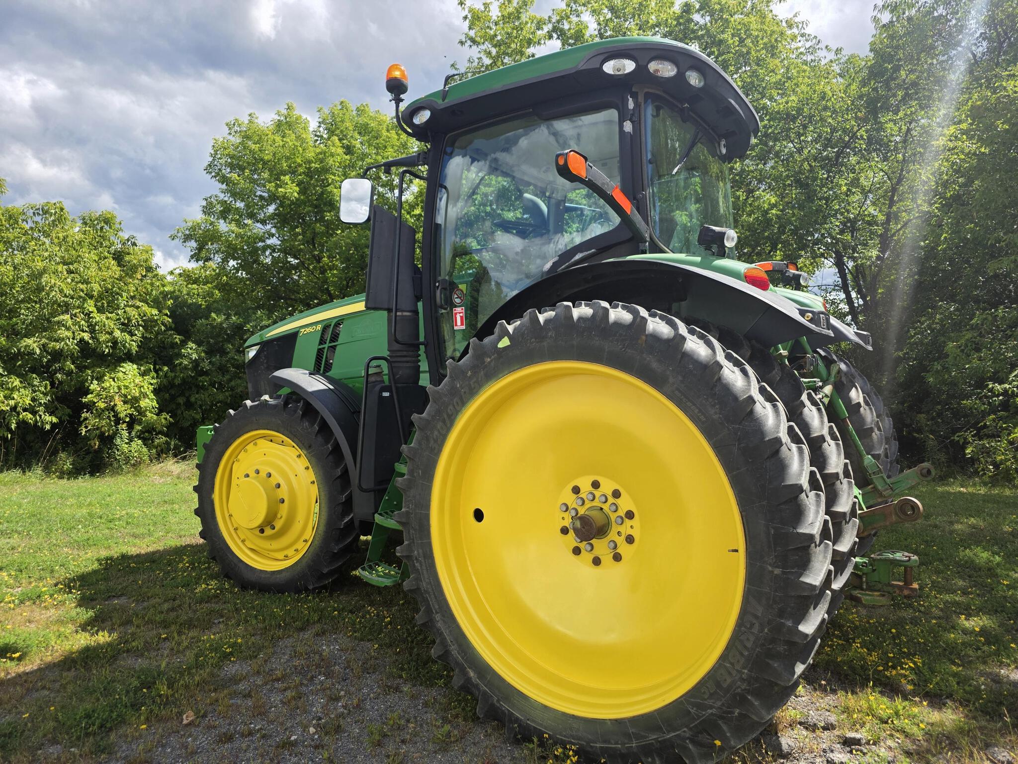 2013 John Deere 7260R Image 3