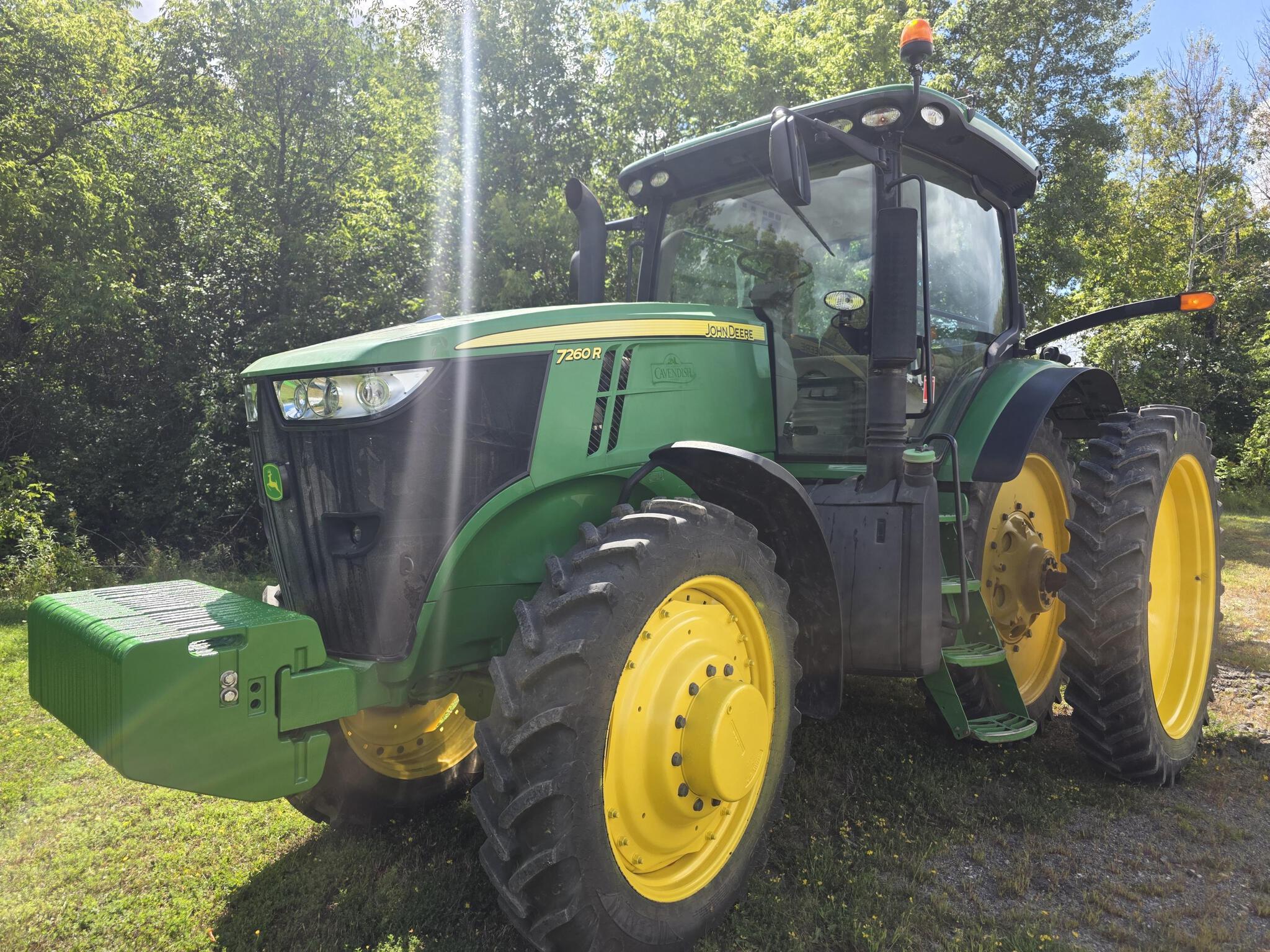 2013 John Deere 7260R Image 2