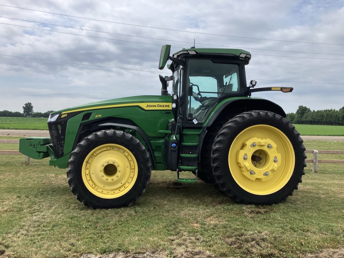 2020 John Deere 8R 370 Image 4