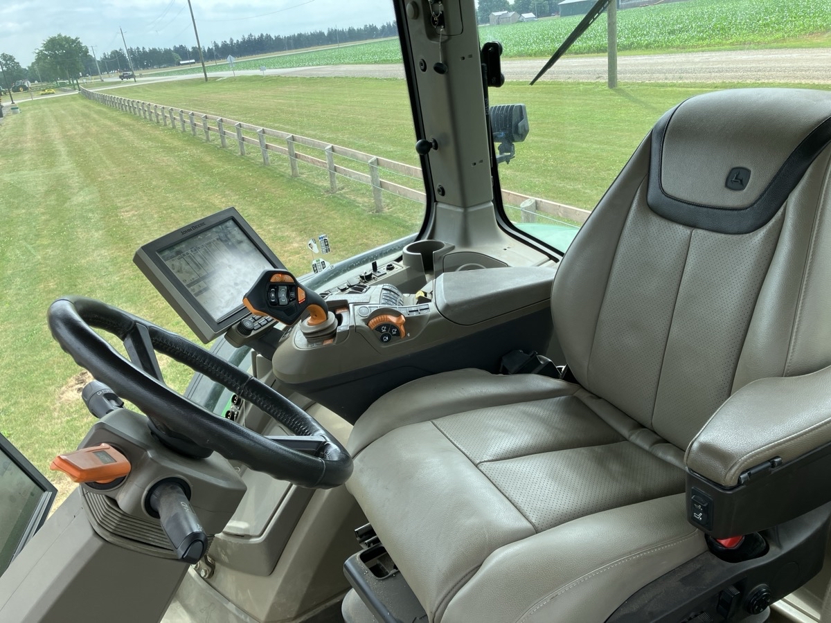 2020 John Deere 8R 370 Image 7