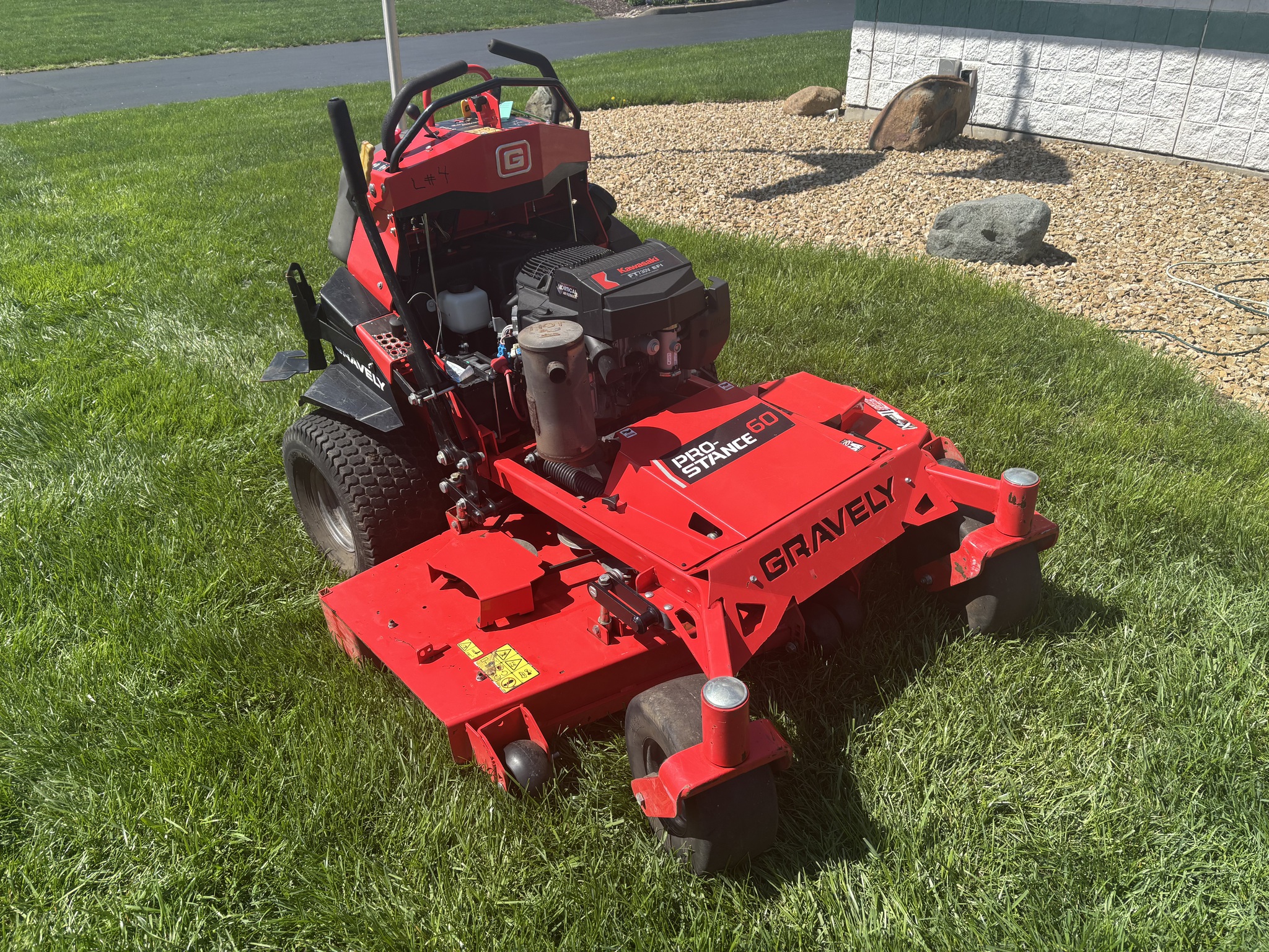 Used 2023 Gravely PS60 EFI Stand On Mowers at Koenig Equipment in Lebanon, OH - PhotoXL6