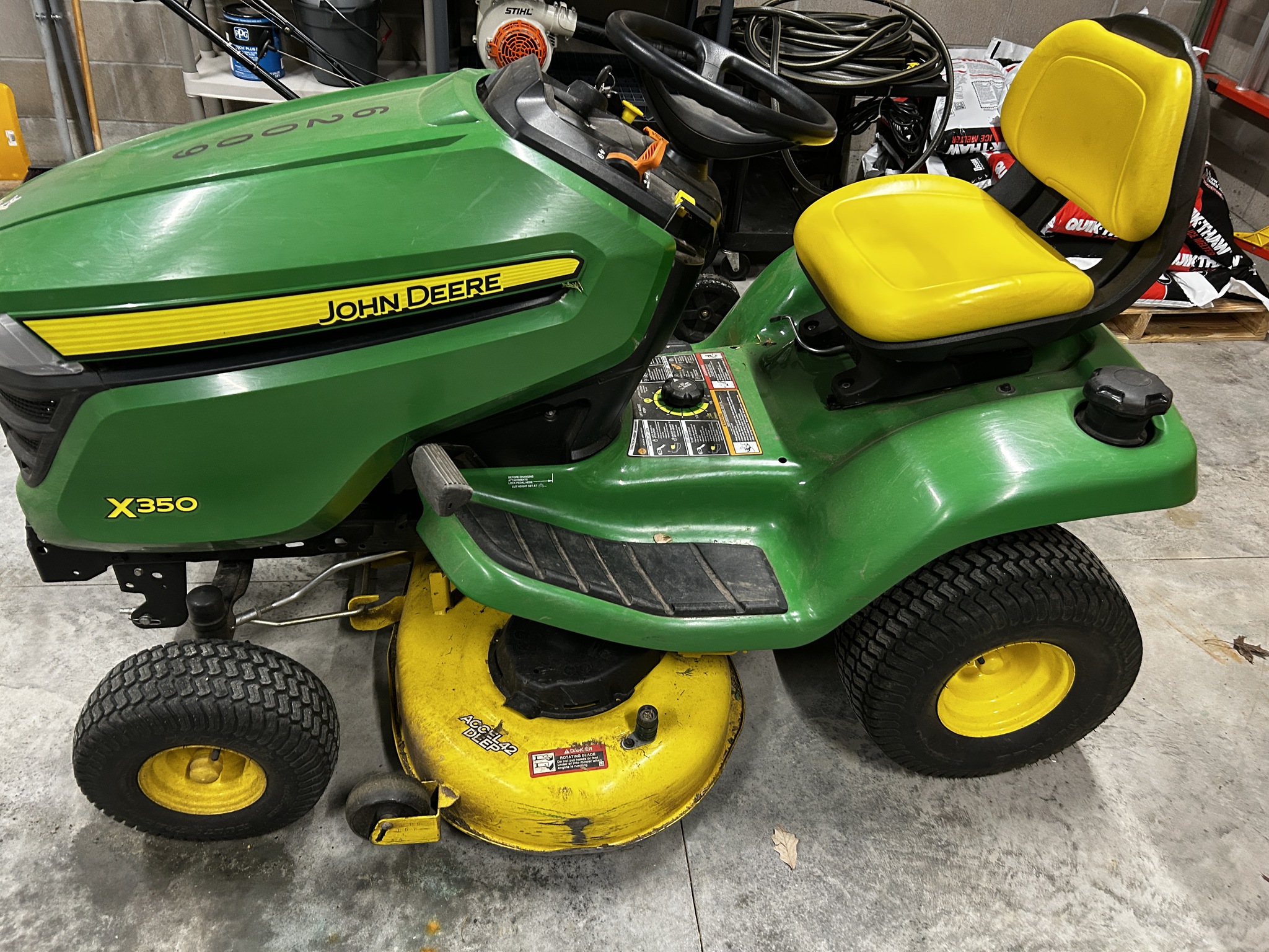 2021 John Deere X350 Image 1