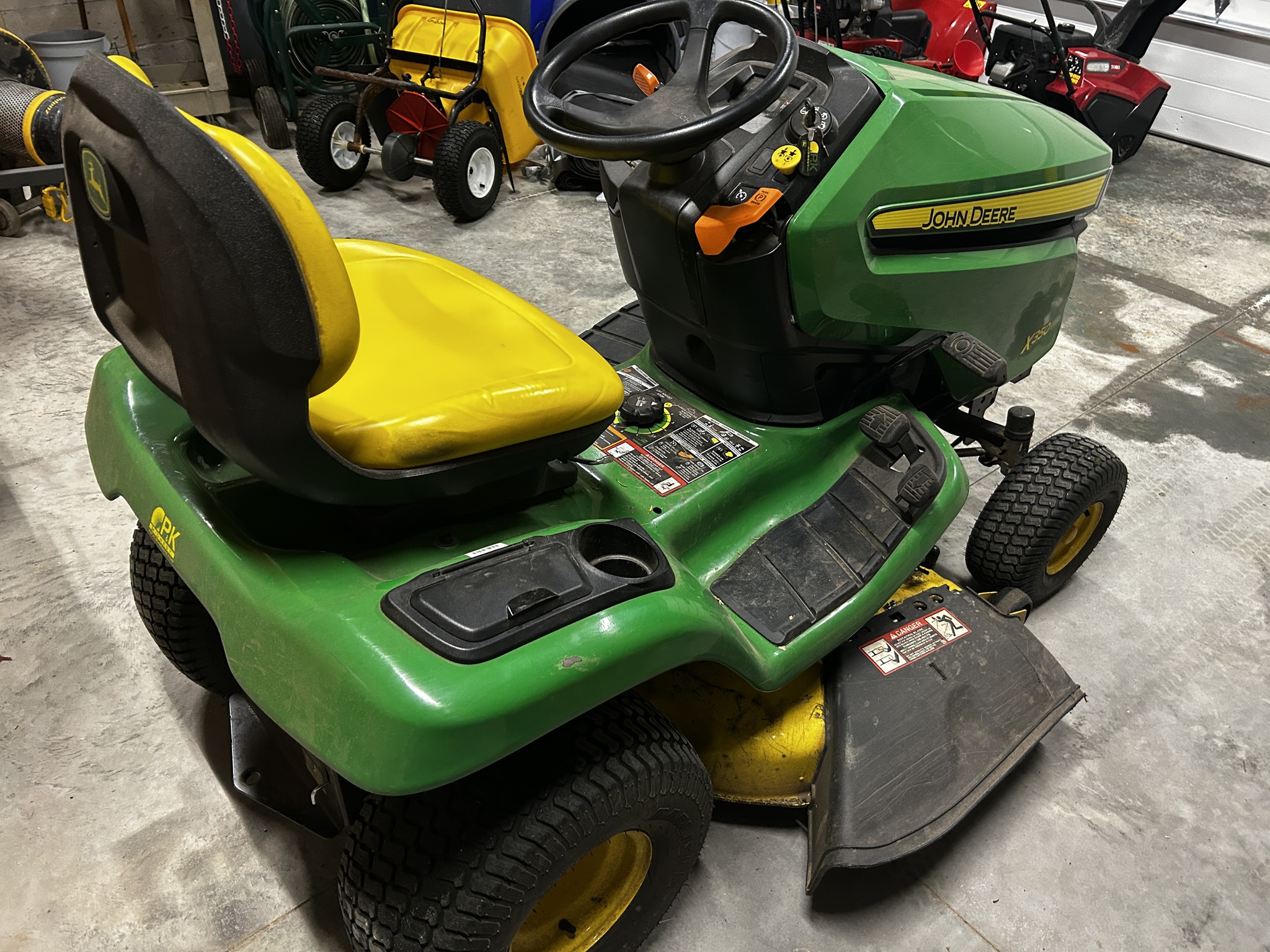 2021 John Deere X350 Image 4