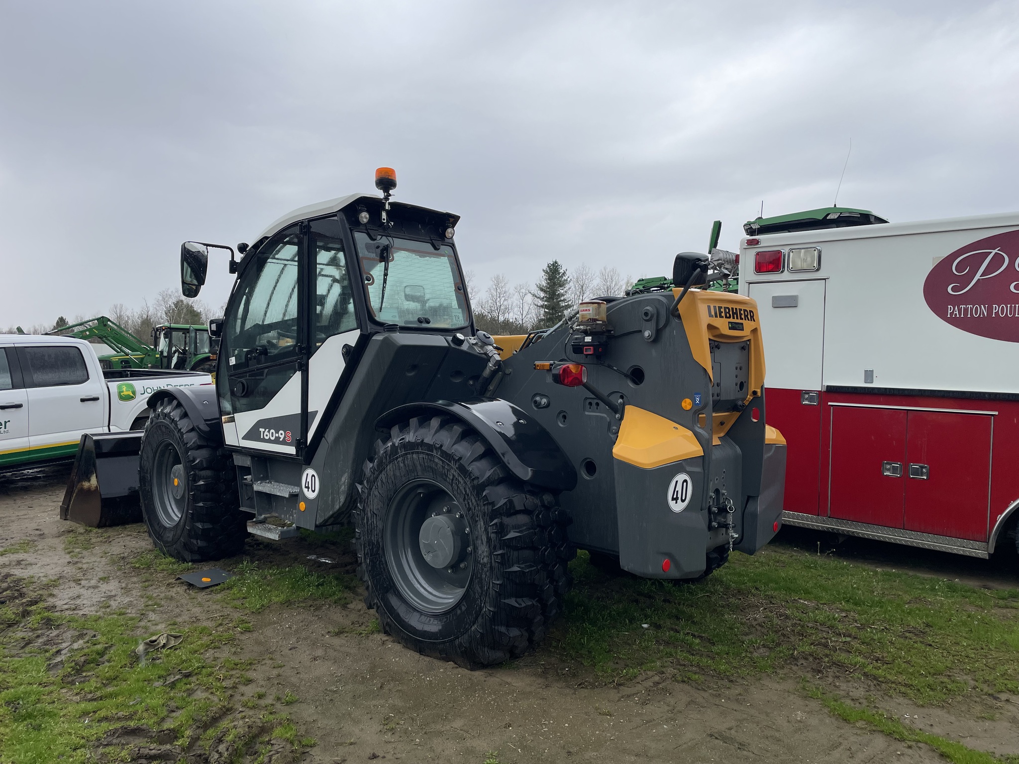 2023 Liebherr T60-9S Image 2