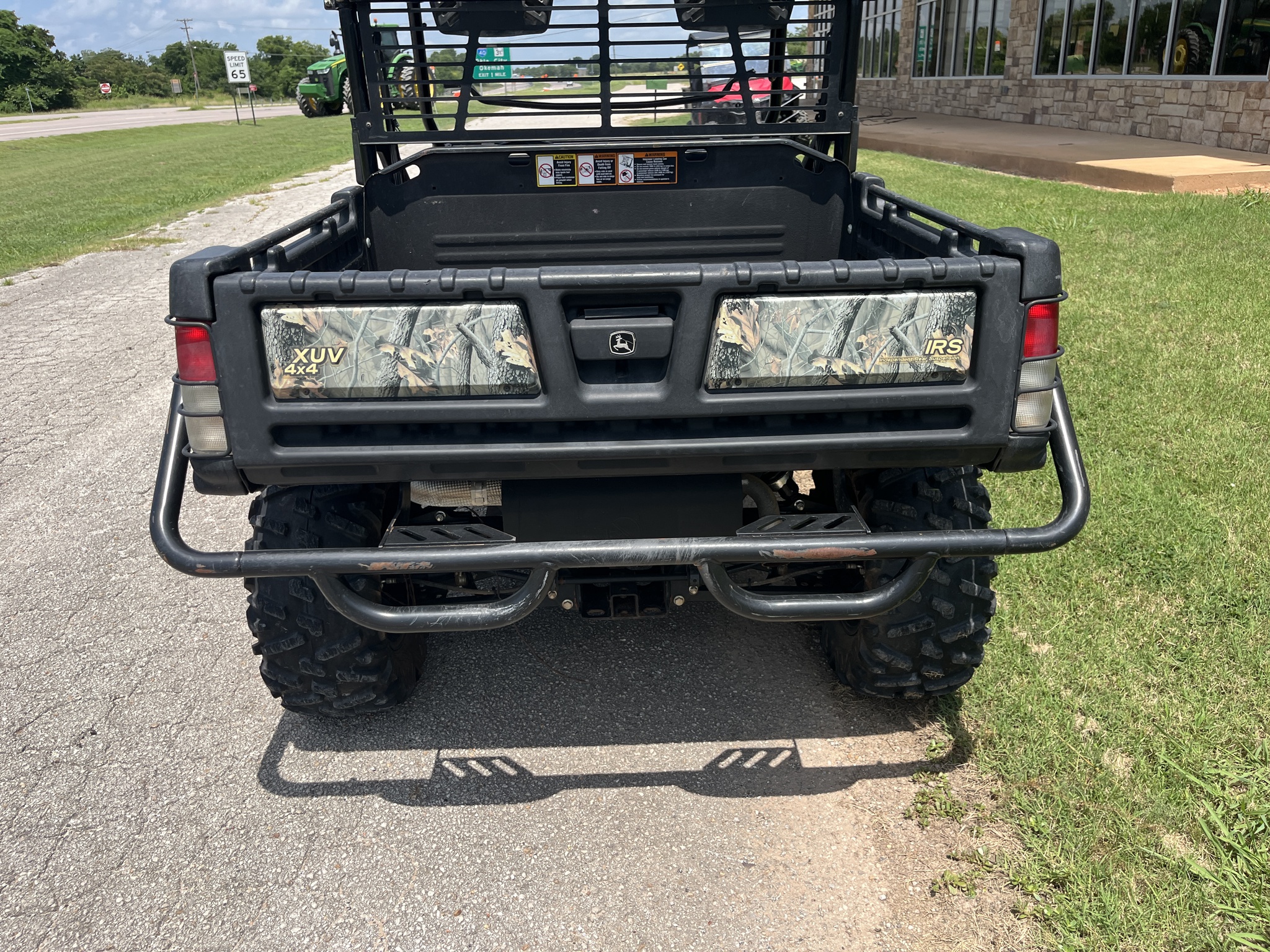 2015 John Deere XUV 825i Power Steering Image 4