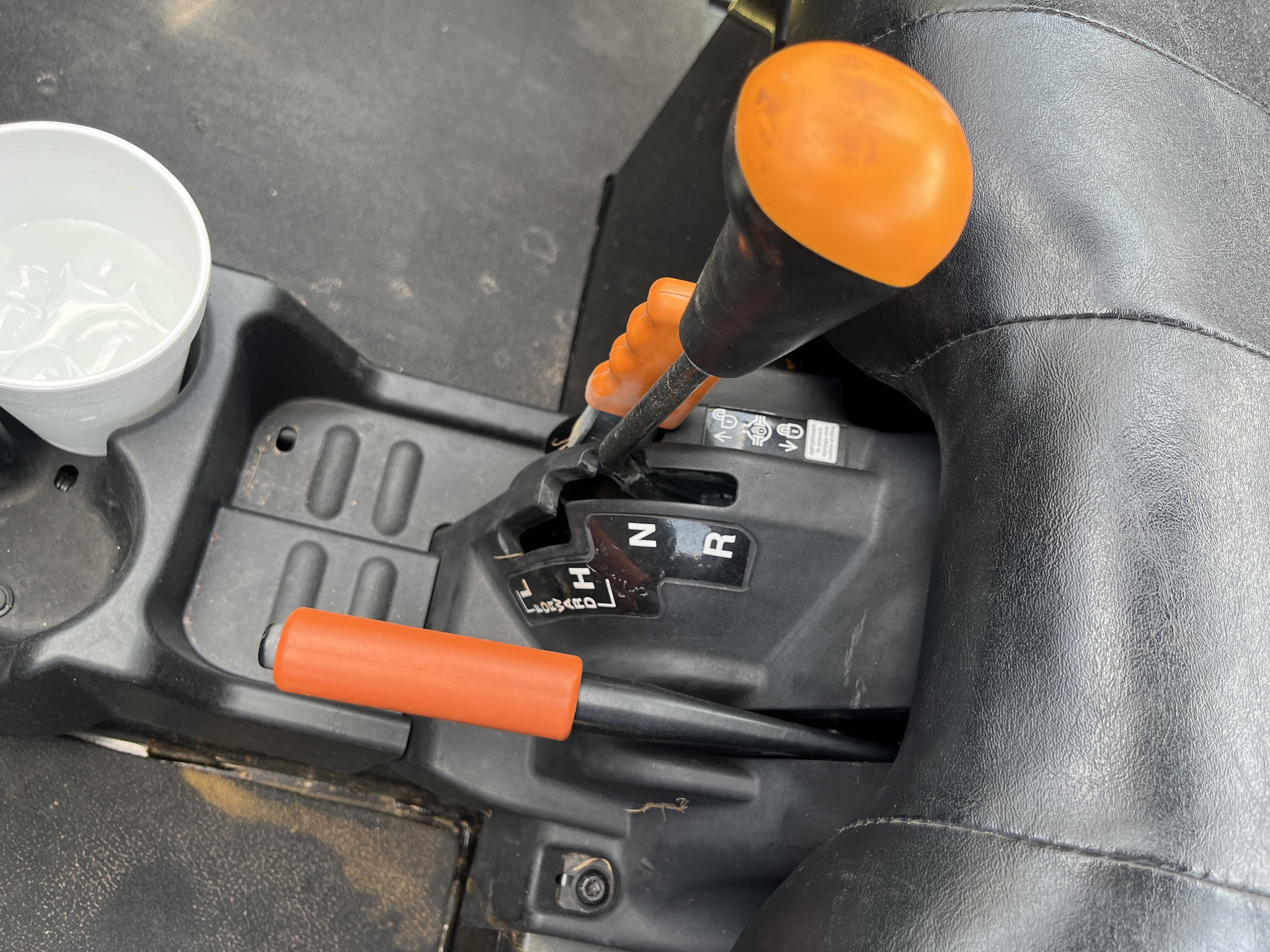 2015 John Deere XUV 825i Power Steering Image 14