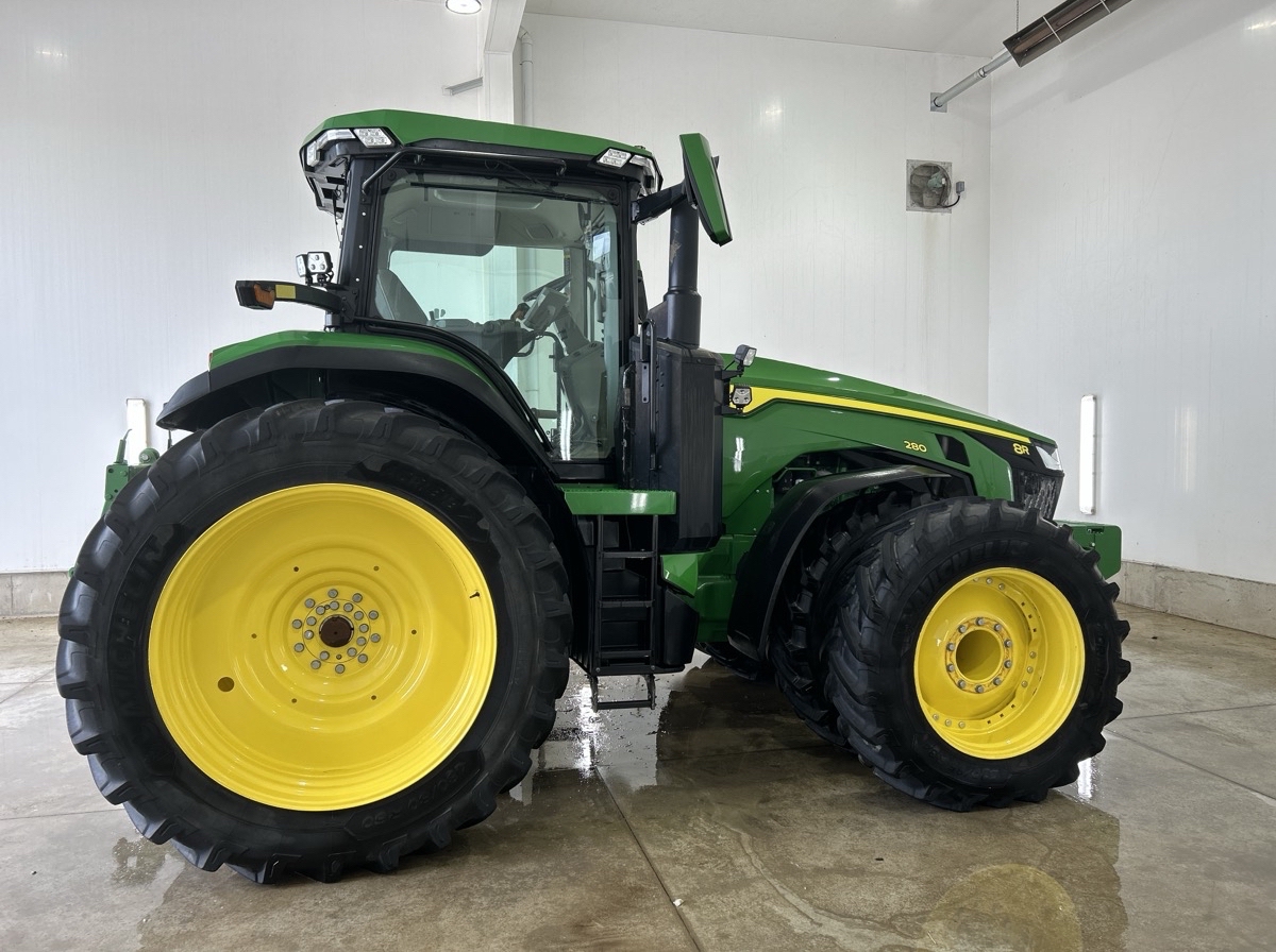 2022 John Deere 8R 280 Image 4
