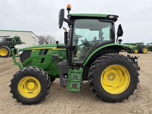 2025 John Deere 6R 140 - Photo6