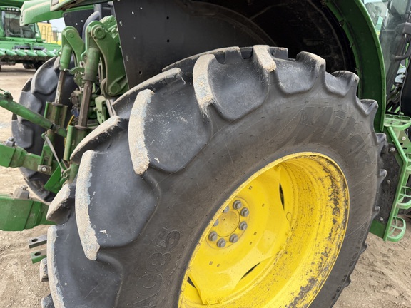 2025 John Deere 6R 140 - Photo15