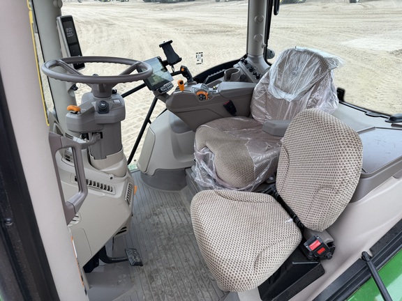 2025 John Deere 6R 140 - Photo24