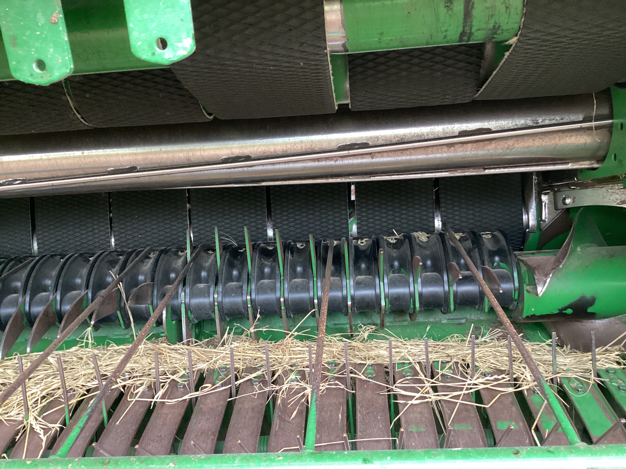 2015 John Deere 569 Image 10