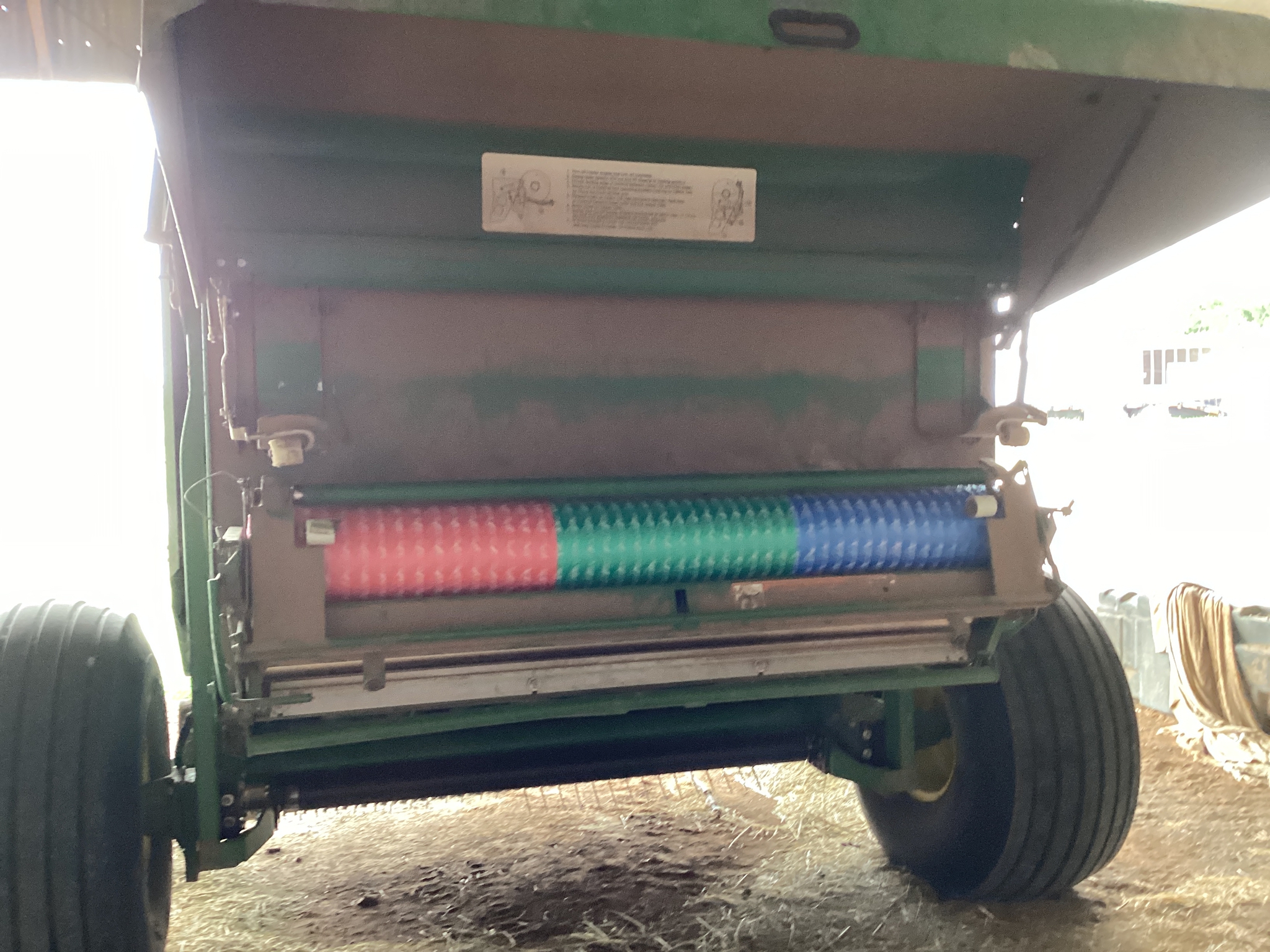 2015 John Deere 569 Image 16