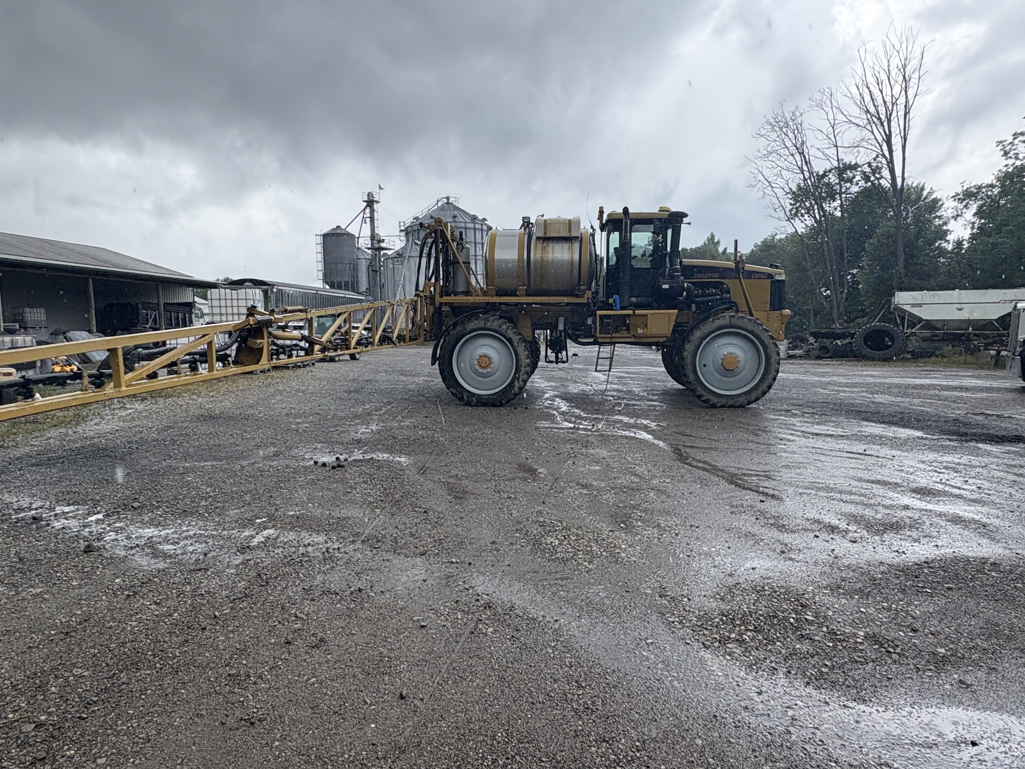 2005 Agco 1274C Image 13