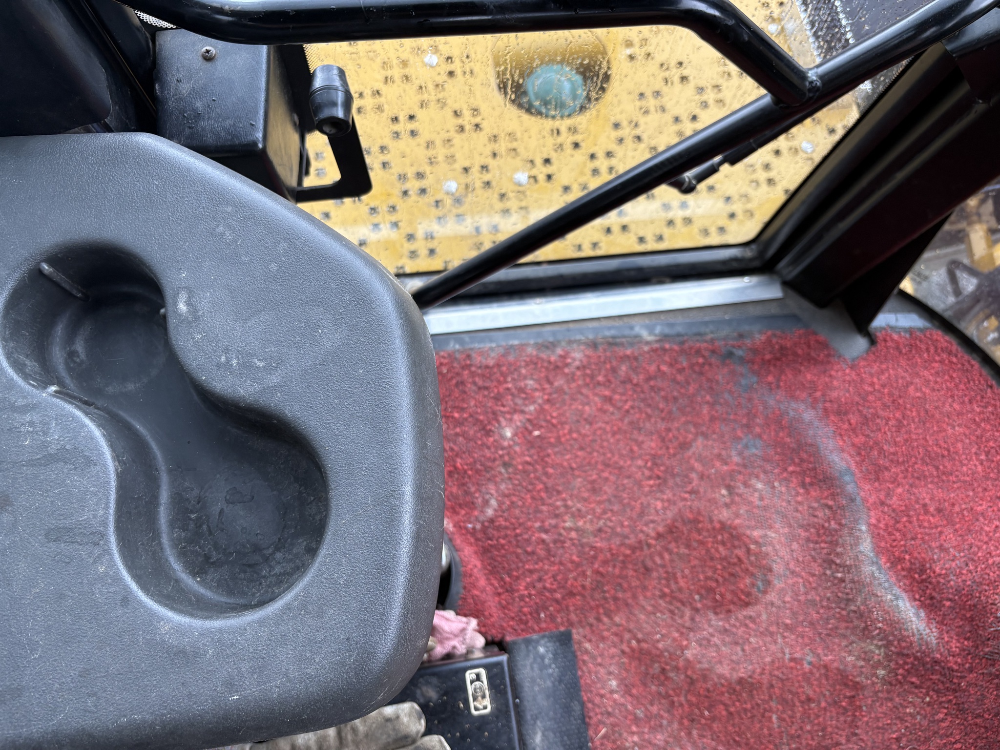 2005 Agco 1274C Image 26