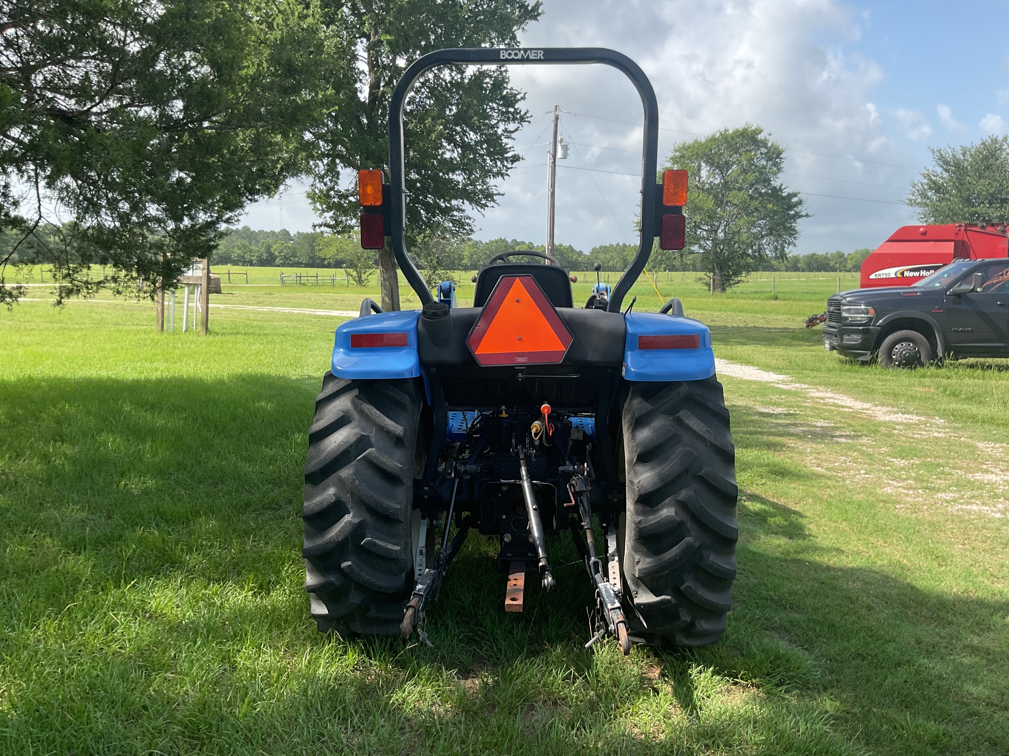 2007 New Holland TC40A Image 5