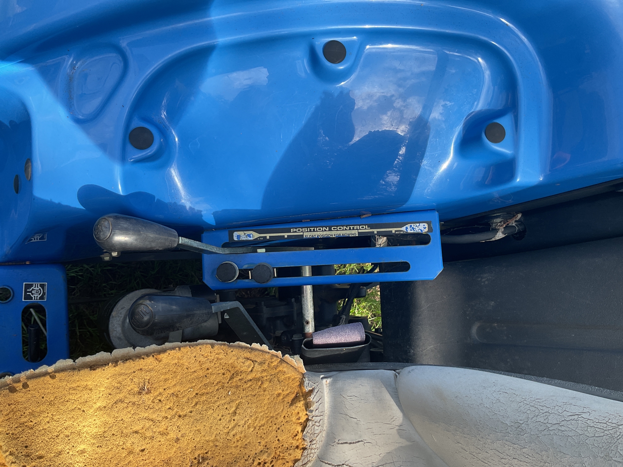 2007 New Holland TC40A Image 10