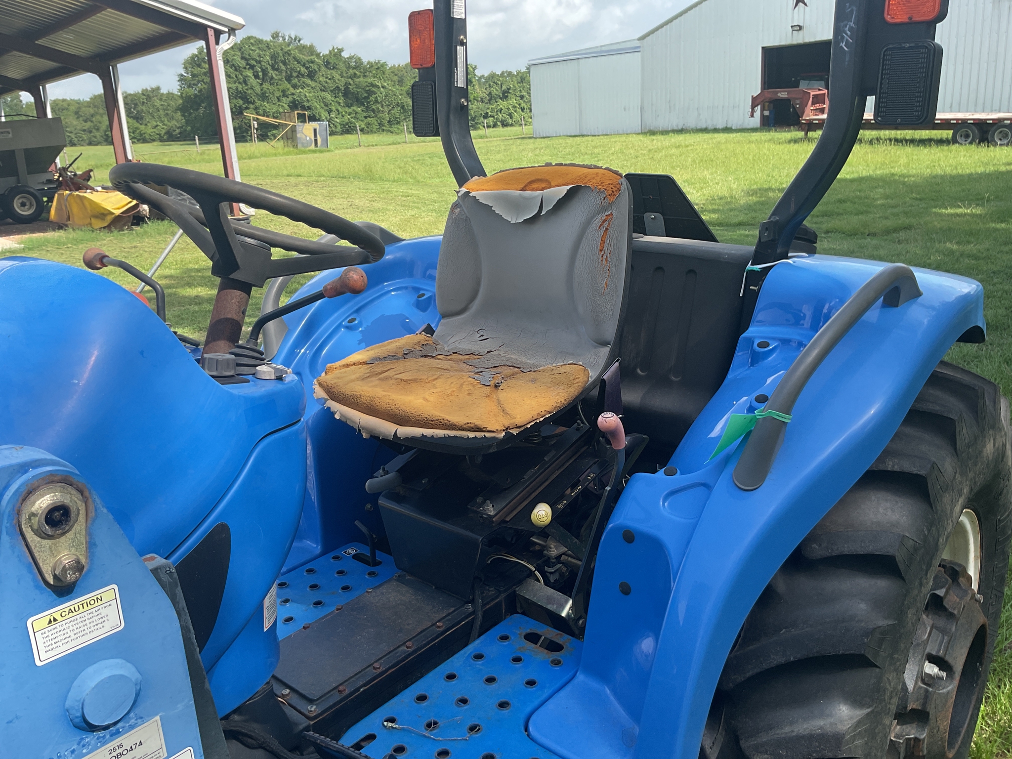 2007 New Holland TC40A Image 7
