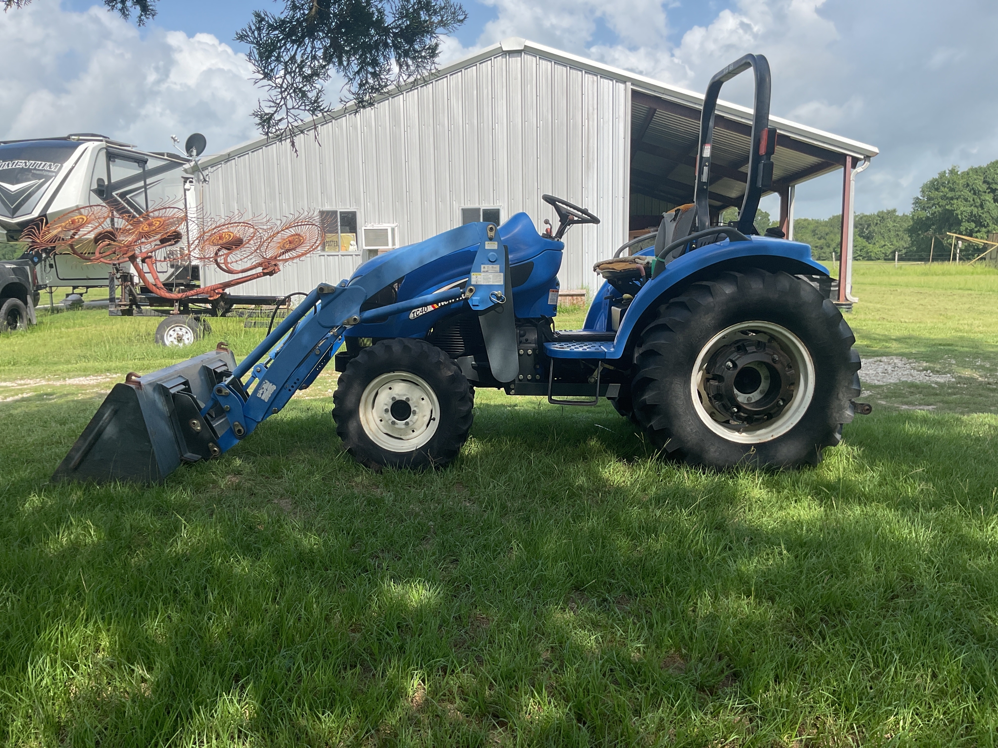 2007 New Holland TC40A Image 1