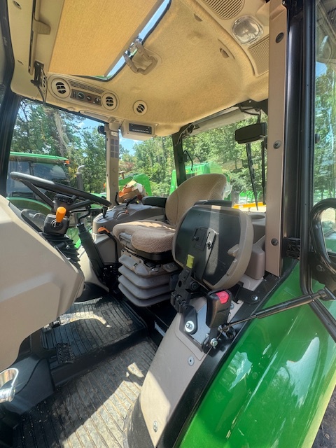 2023 John Deere 5075E PREMIUM CAB Image 9