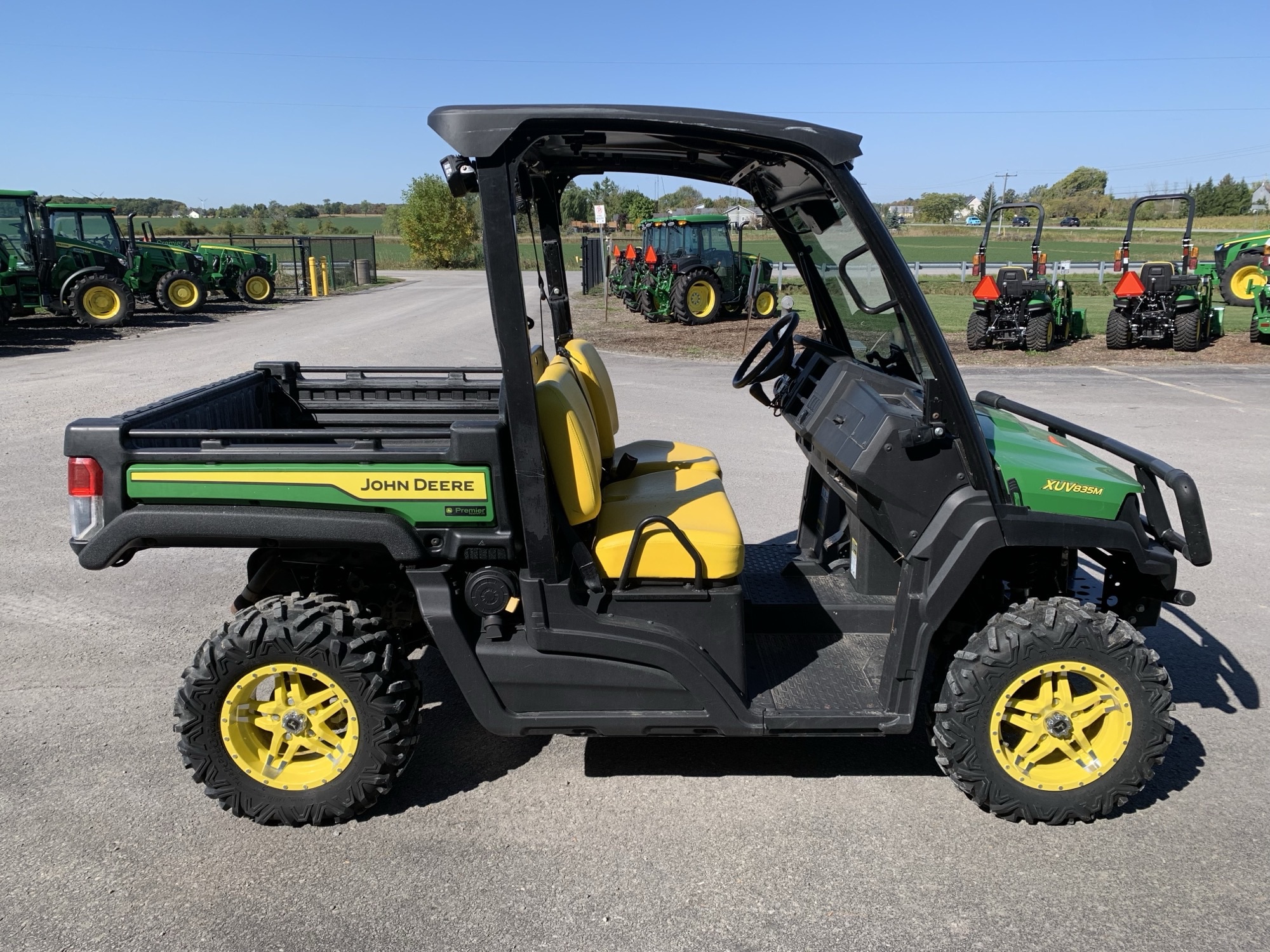 2022 John Deere XUV 835M Image 5