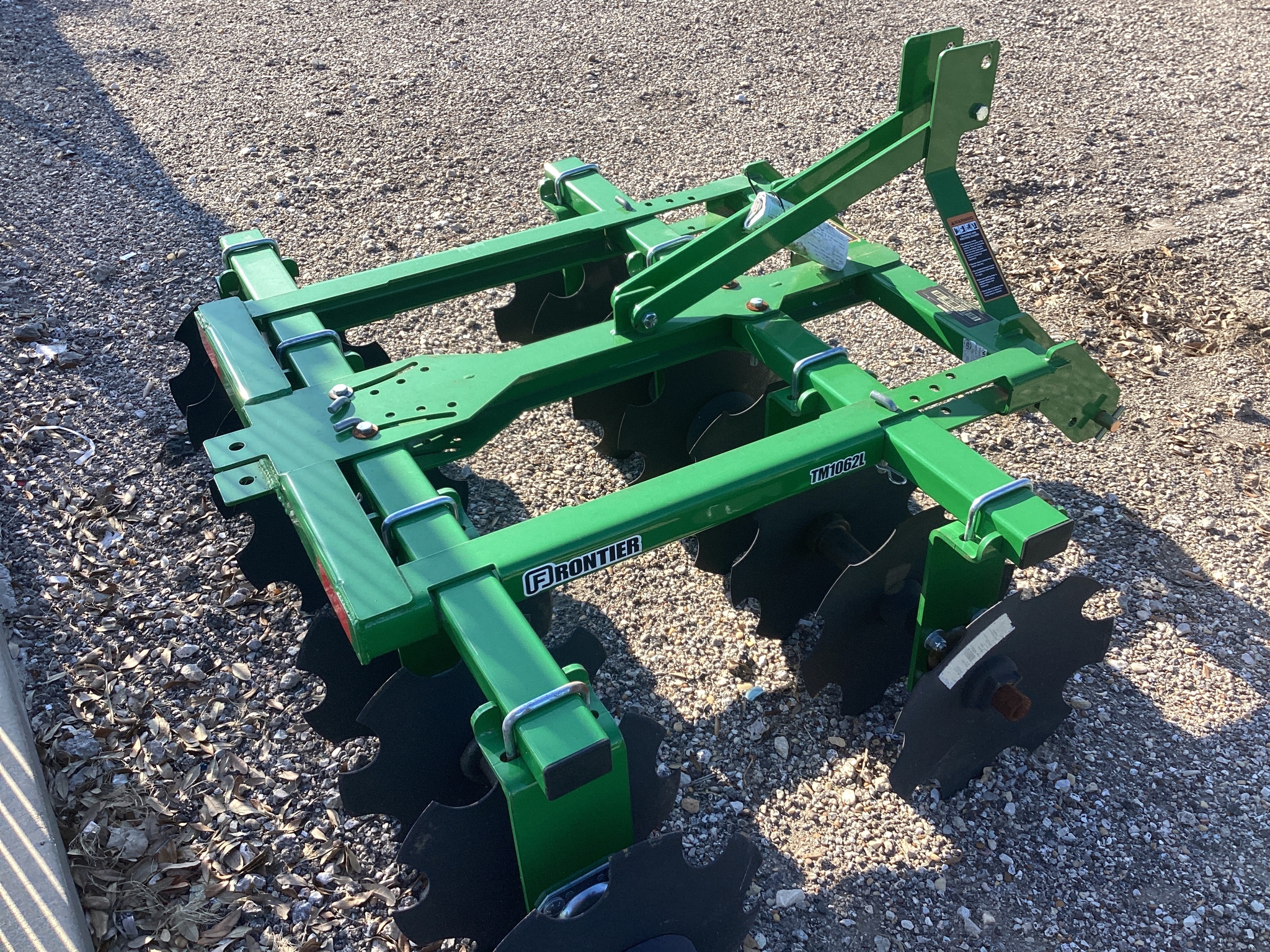 2023 Frontier TM1062L Image 7
