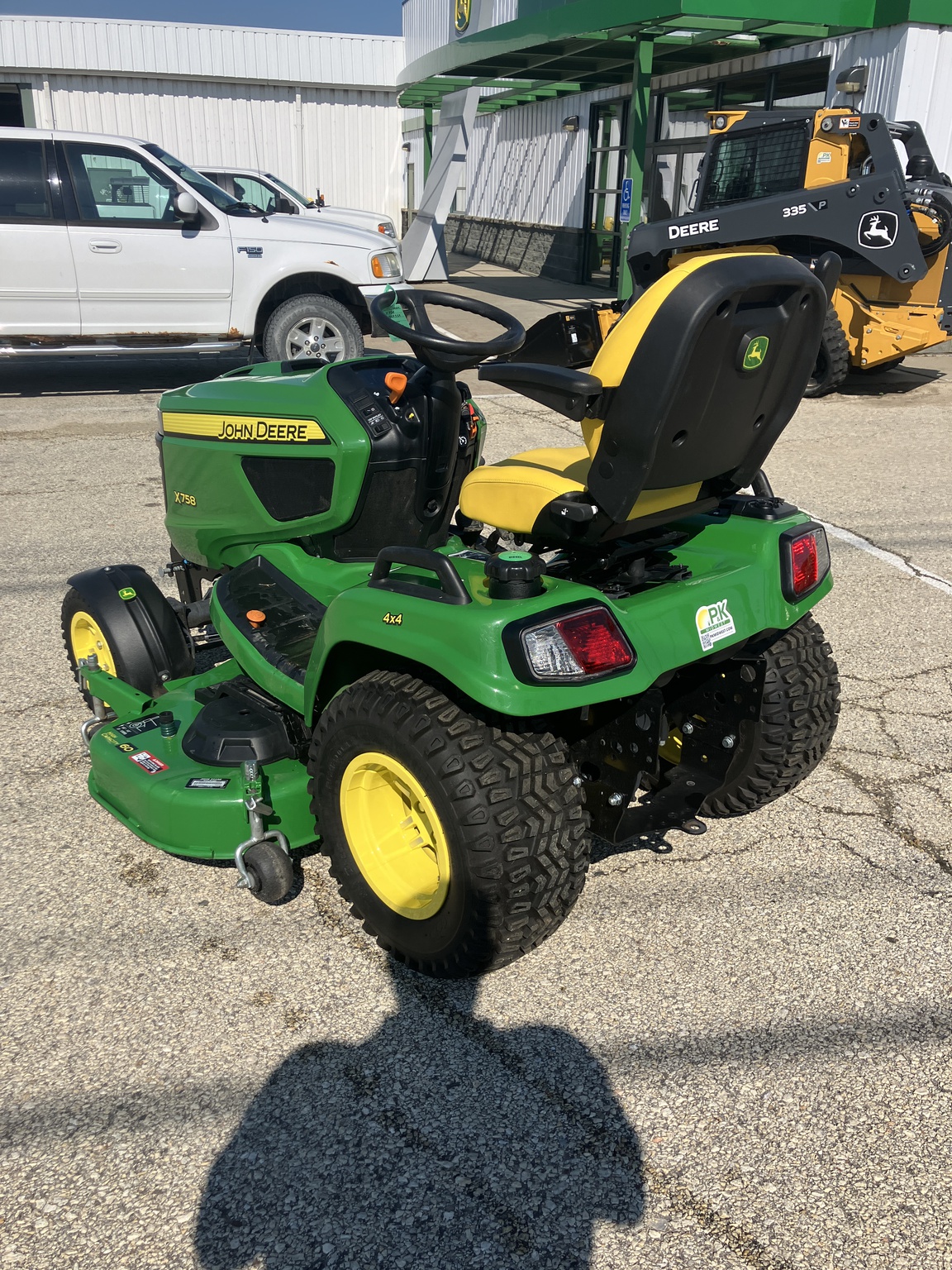 2023 John Deere X758 Image 2